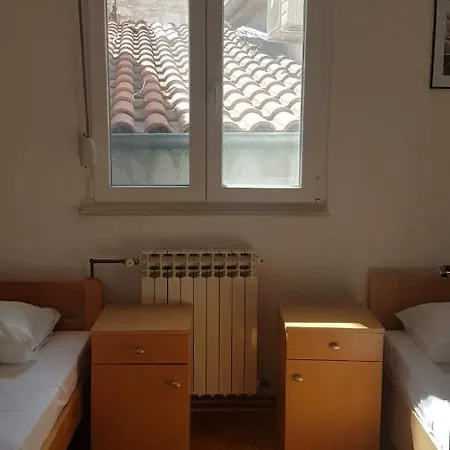 Apartmani Krpeta Apartment