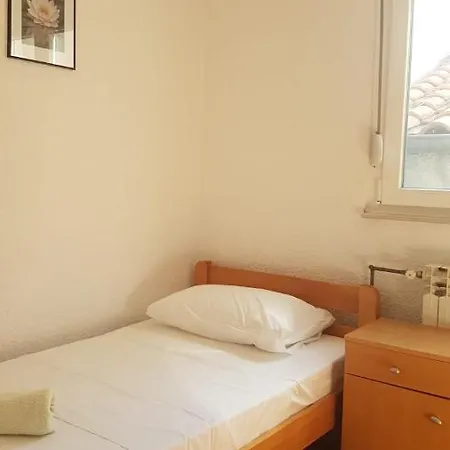 Apartmani Krpeta *